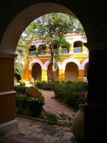 F.B.Palacio Arzobispal.